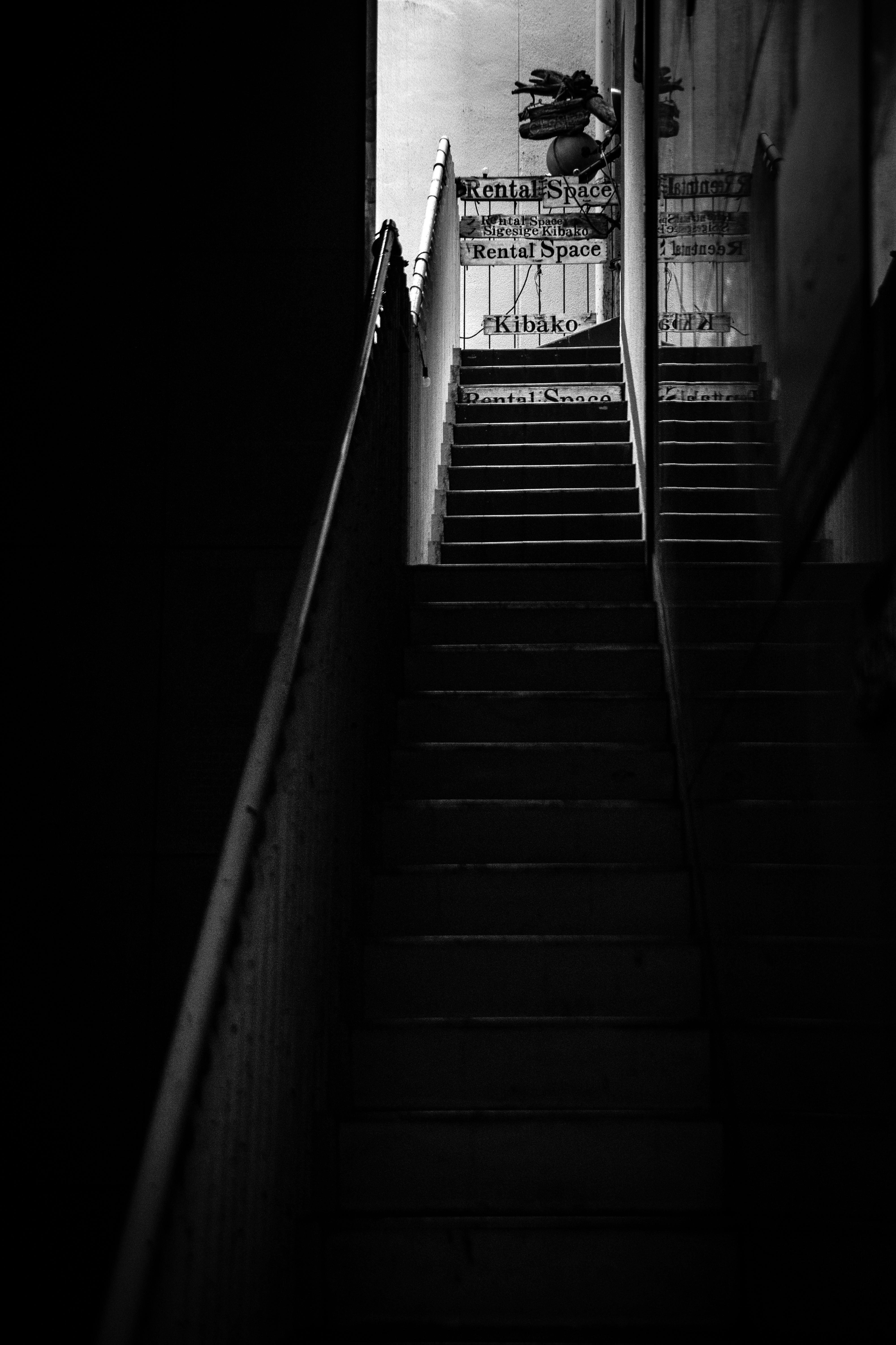 幽階_Liminal Ascent
